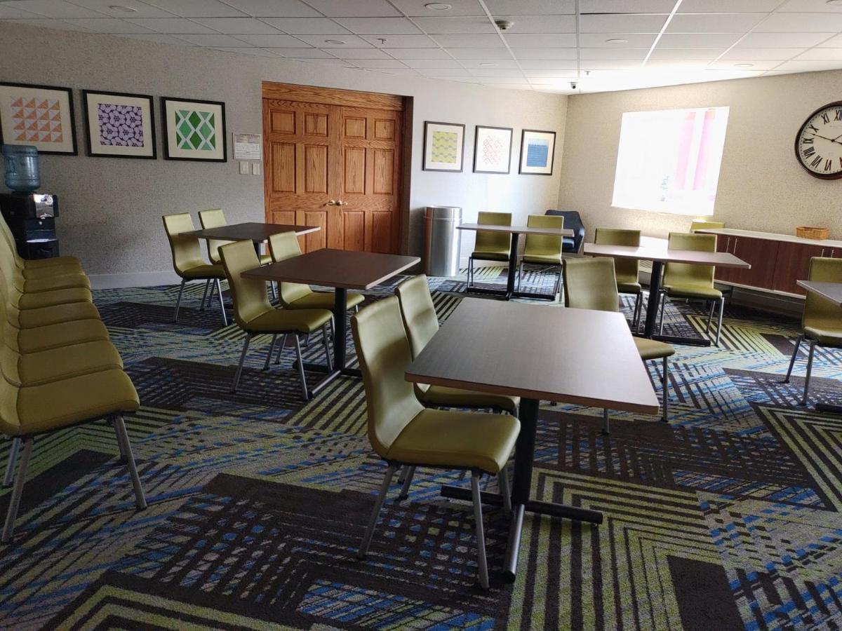 Holiday Inn Express Murrysville - Delmont By Ihg Exterior photo