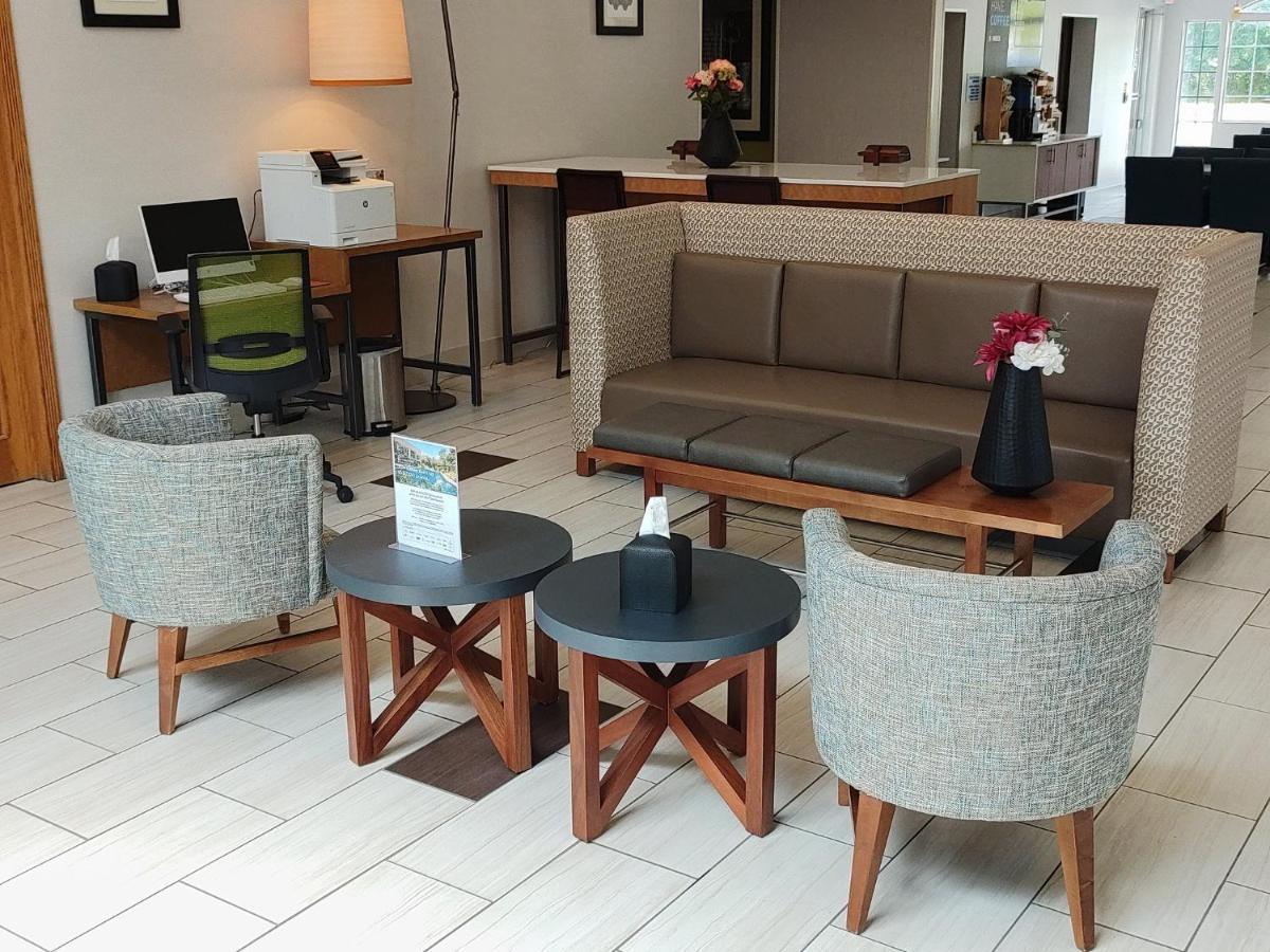 Holiday Inn Express Murrysville - Delmont By Ihg Exterior photo